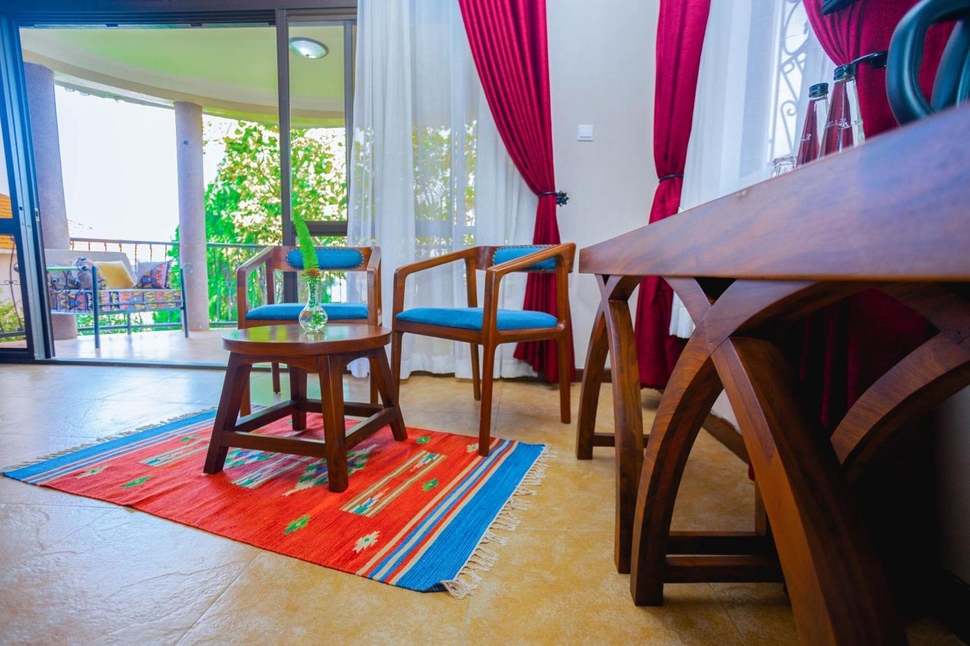Gazelle Guest House Kampala Exterior foto