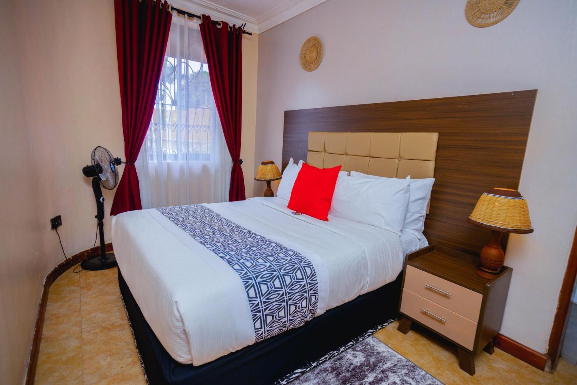 Gazelle Guest House Kampala Exterior foto